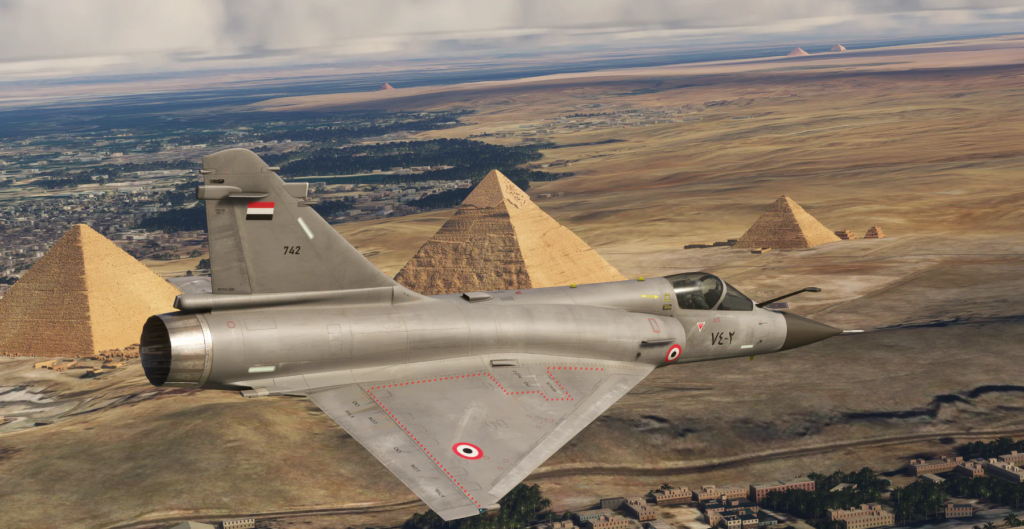 Fight Aicraft volant en face de pyramides égyptiennes