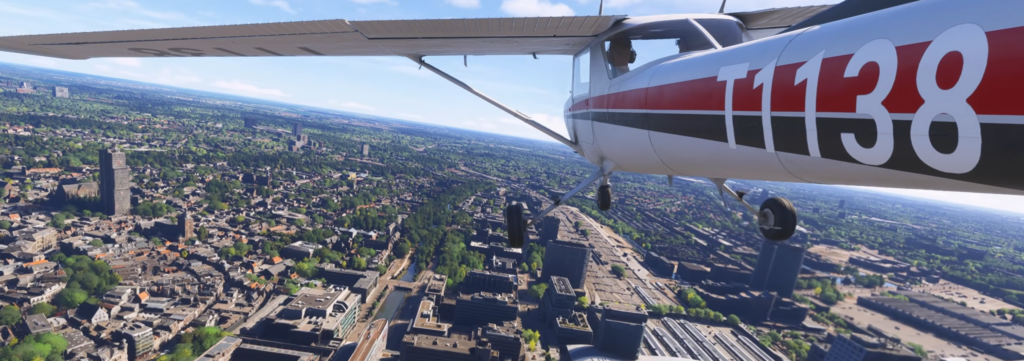 Avion léger MSFS 2024 survolant la zone urbaine des Pays-Bas avec des bâtiments détaillés et un rendu paysager