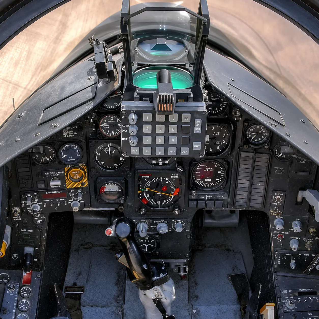 1784586393 47 Pas dargent les lundis VNAO T 45C Goshawk pour DCS World.webp